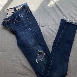Low-rise súper skinny Hollister jeans